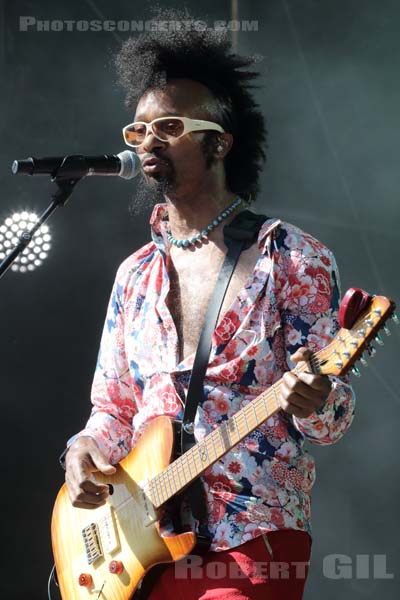 FANTASTIC NEGRITO - 2019-07-05 - HEROUVILLE SAINT CLAIR - Chateau de Beauregard - Scene Beauregard - Xavier Dphrepaulezz